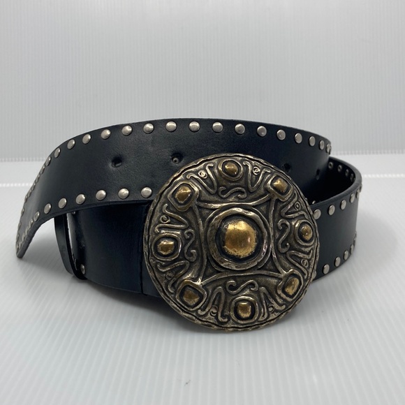 Retro Southwestern Studded Leather Belt Ornate Silver Medallion Buckle - Picture 2 of 10